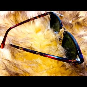 BRAND NEW RAY BAN POLARIZED SUNGLASSES